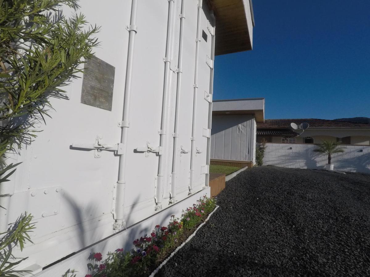 Container Guesthouse - 2 Урубиси Экстерьер фото