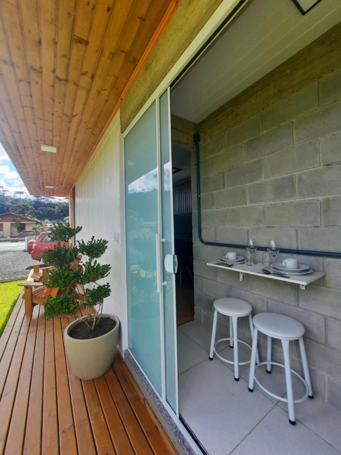 Container Guesthouse - 2 Урубиси Экстерьер фото